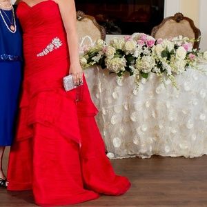 Mac Duggal Evening Gown in Red, Sz 16 Fits Sz 12